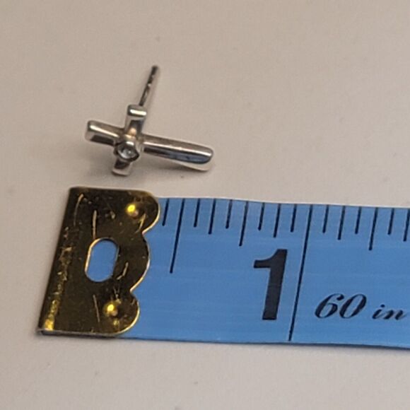 925 Sterling Silver Cross Stud Earrings - Picture 2 of 7